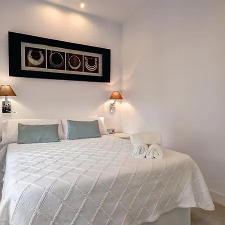 Con Vistas Y Terraza En شقة