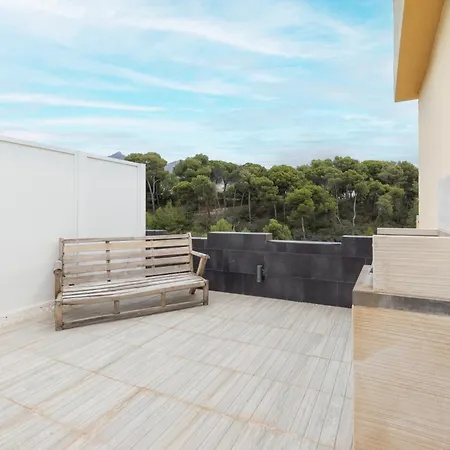 Con Vistas Y Terraza En * Μαρμπέλλα